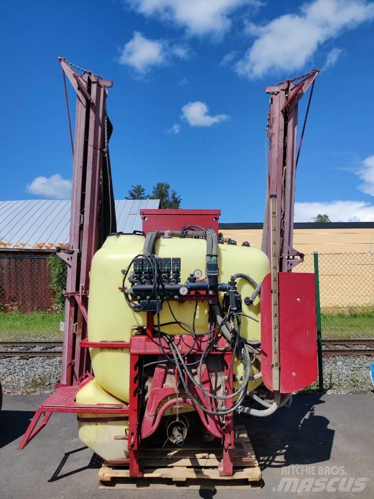 Hardi Master Twin Навесные опрыскиватели