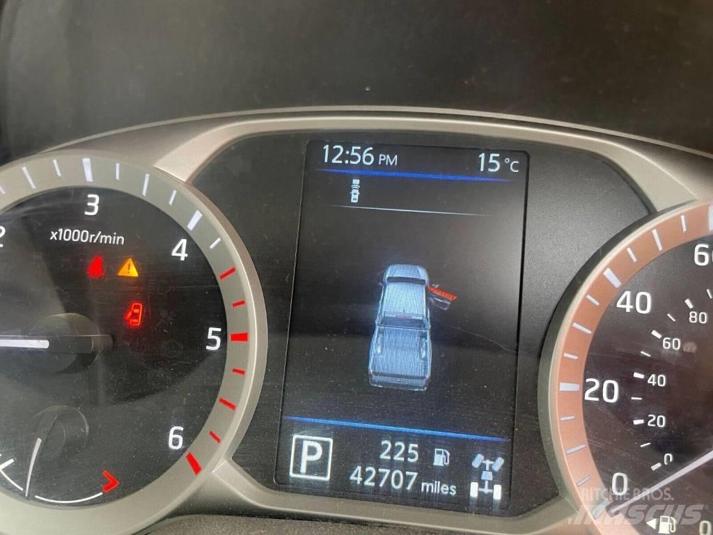 Nissan Navara Легковые автомобили