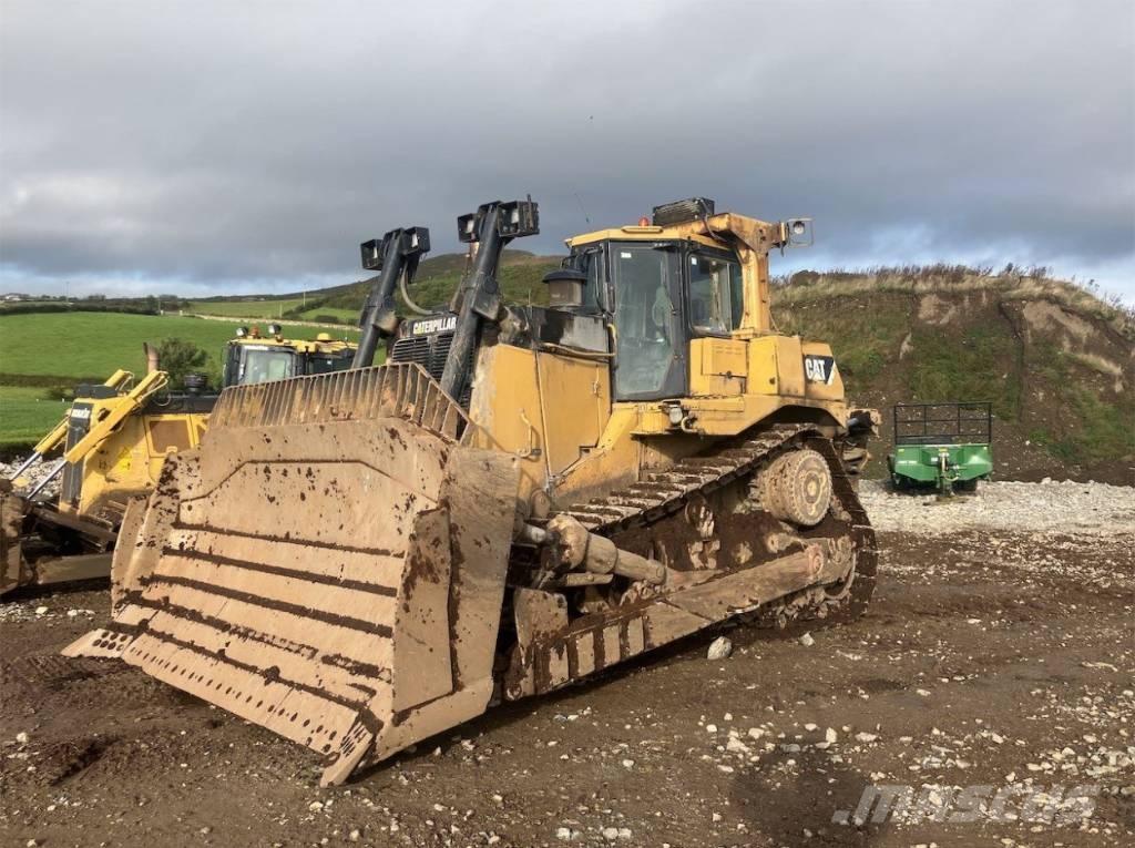 CAT D 9 T Гусеничные бульдозеры
