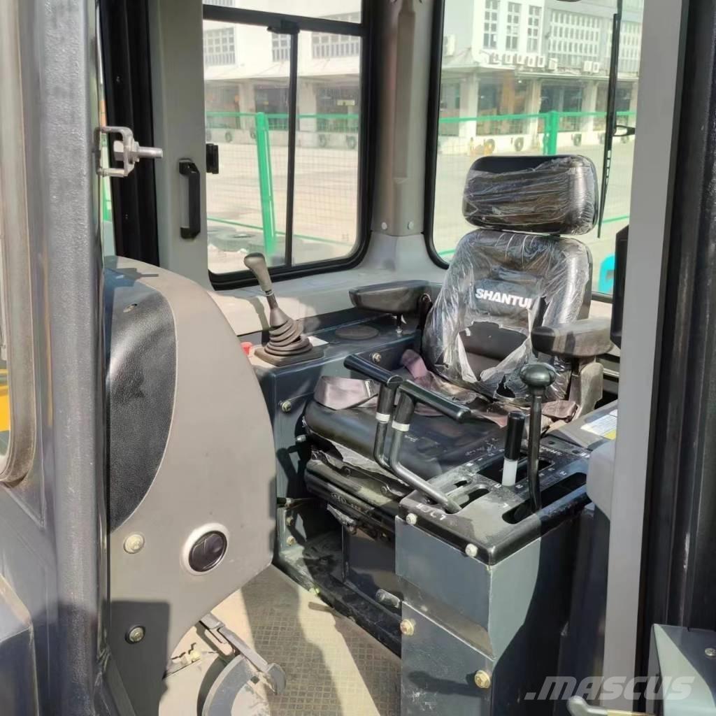 Shantui SD 16 Гусеничные бульдозеры