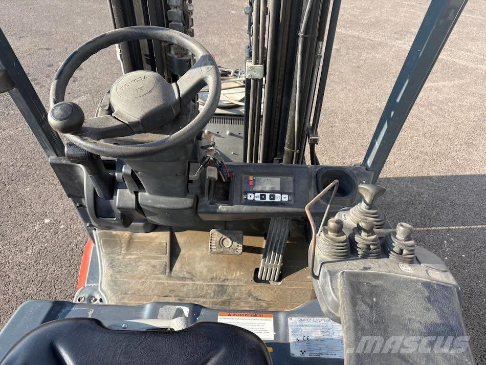 Toyota 8 FBET 15 Электропогрузчики