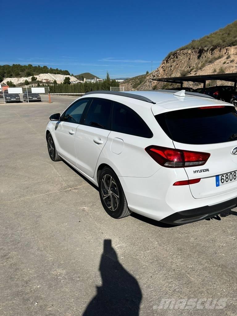 Hyundai I30 Легковые автомобили