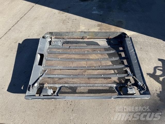 Doosan DL 400 OSŁONA Ходовая часть и подвеска