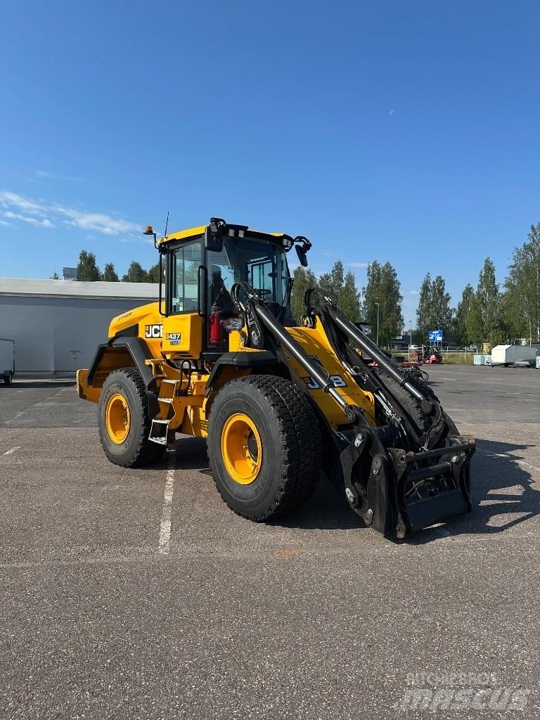JCB 437 S5 HT Фронтальные погрузчики