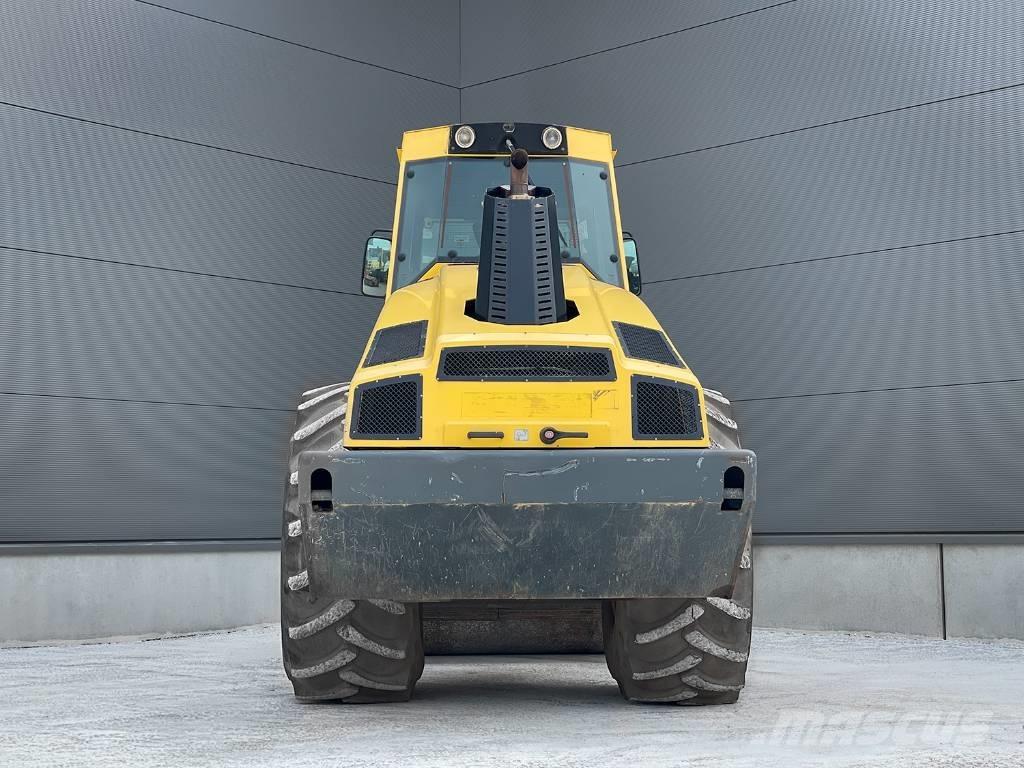 Bomag BW 216 DH-4i Грунтовые катки