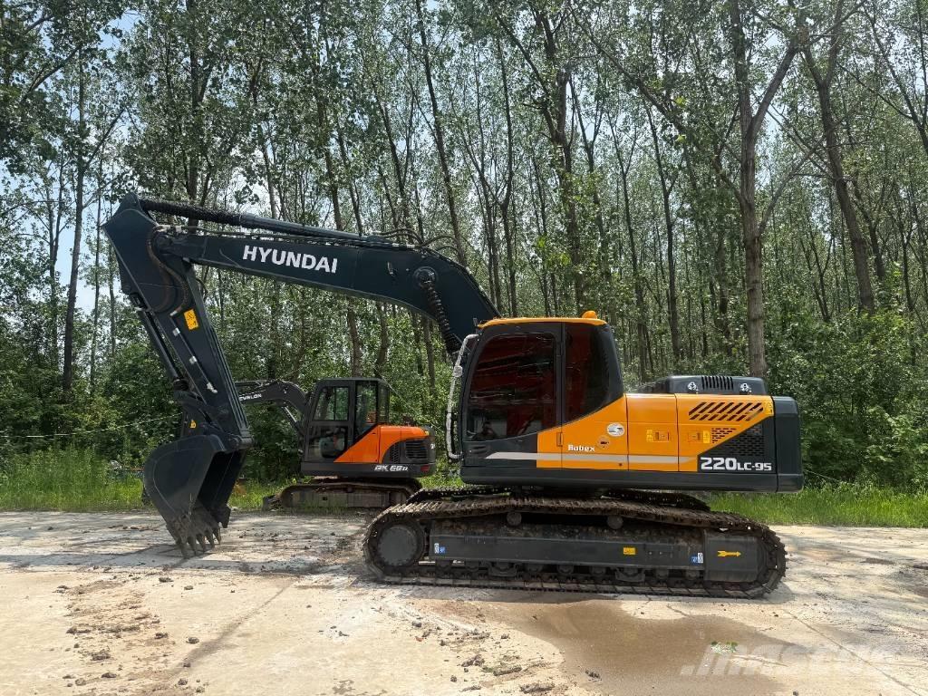 Hyundai R220LC-9S Гусеничные экскаваторы