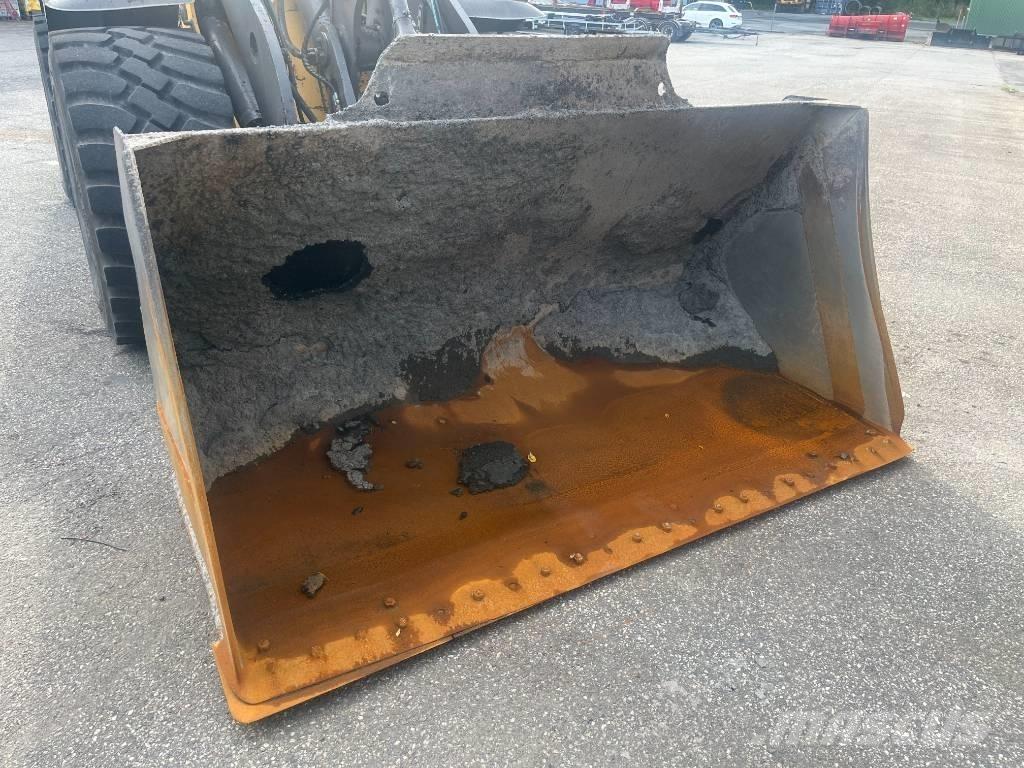 Volvo L 90 H Фронтальные погрузчики