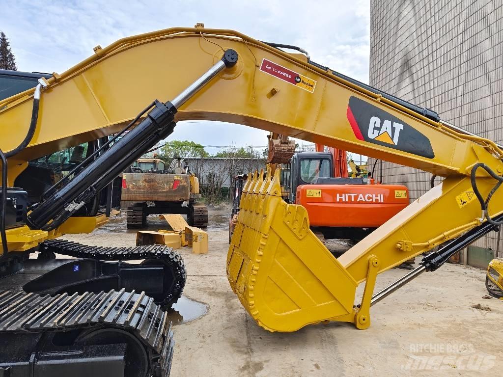 CAT 330 D2L Гусеничные экскаваторы