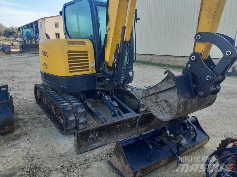 New Holland E 60 C Мини-экскаваторы