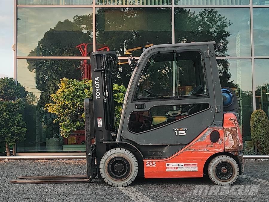 Toyota 02-8FGF15 Газовые погрузчики