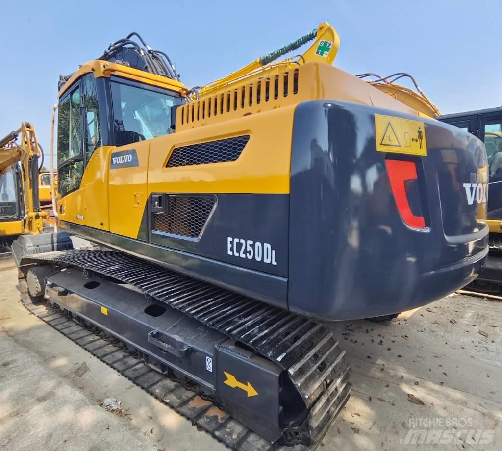 Volvo EC 250 D L Гусеничные экскаваторы