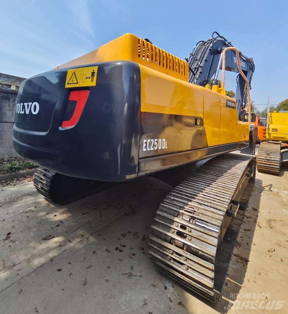 Volvo EC 250 D L Гусеничные экскаваторы