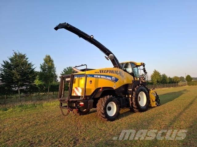 New Holland FR700 Самоходные кормоуборочные комбайны