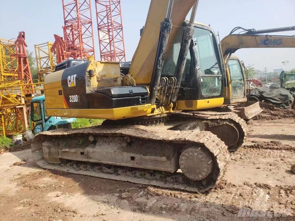 CAT 320 D Гусеничные экскаваторы