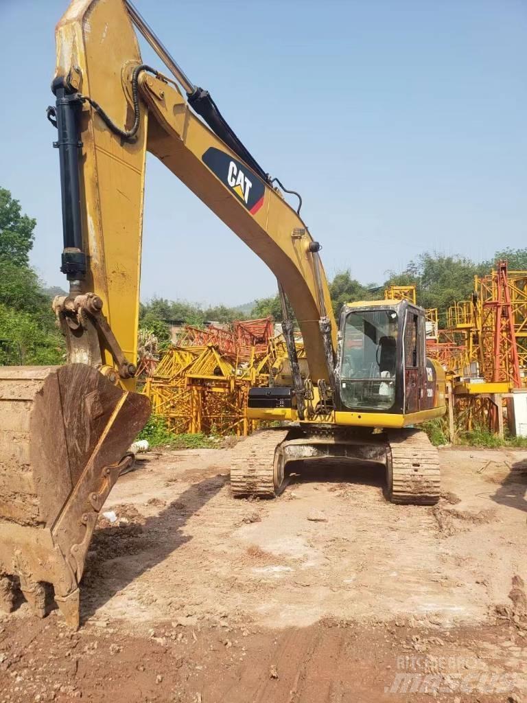 CAT 320 D Гусеничные экскаваторы