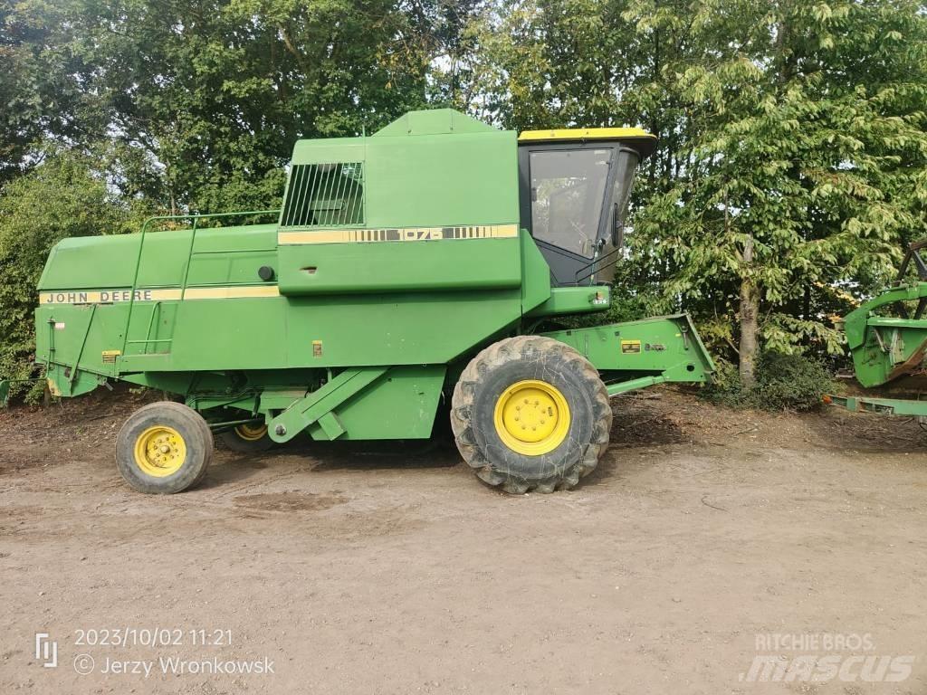 John Deere 1075 Зерноуборочные комбайны