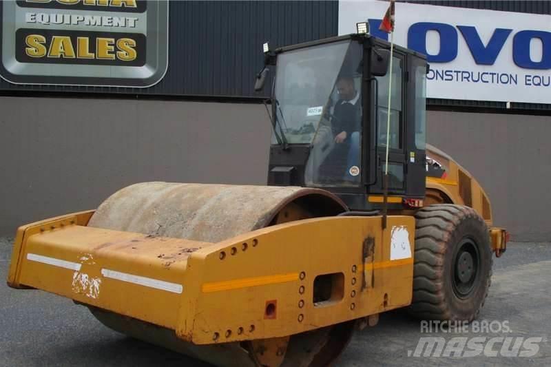 CAT CS76XT Комбинированные катки