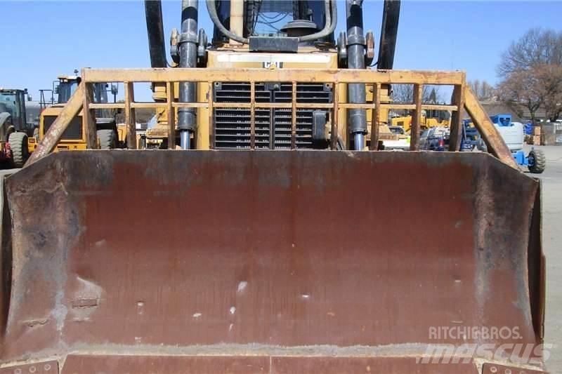 CAT D6R2 Гусеничные бульдозеры