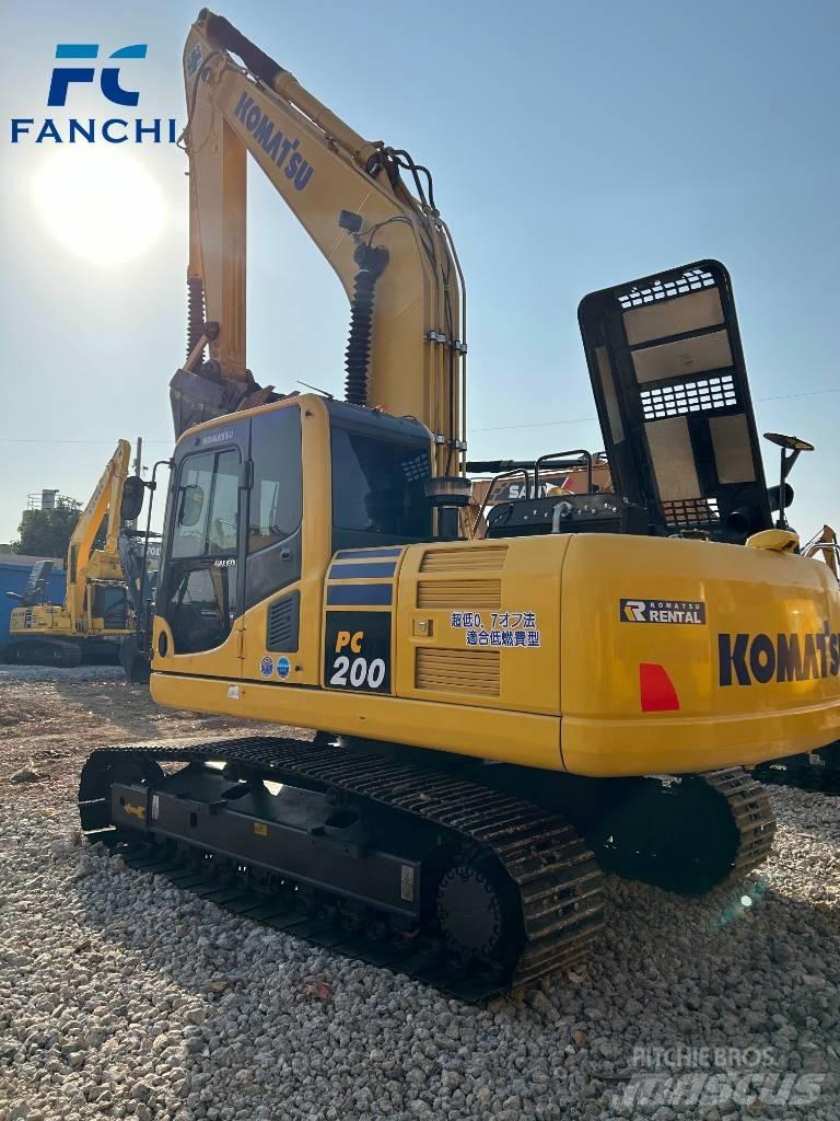 Komatsu PC 200-8 Гусеничные экскаваторы