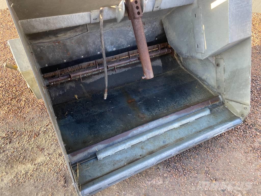 Fjärås 600/1350 Пескоразбрасывателы