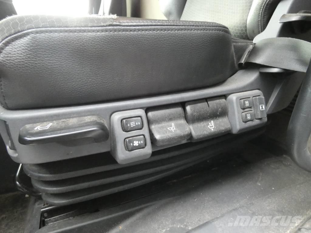 Scania P 250 Грузовики-платформы/боковая разгрузка