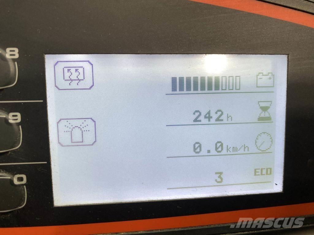 Linde W08 Седельные тягачи