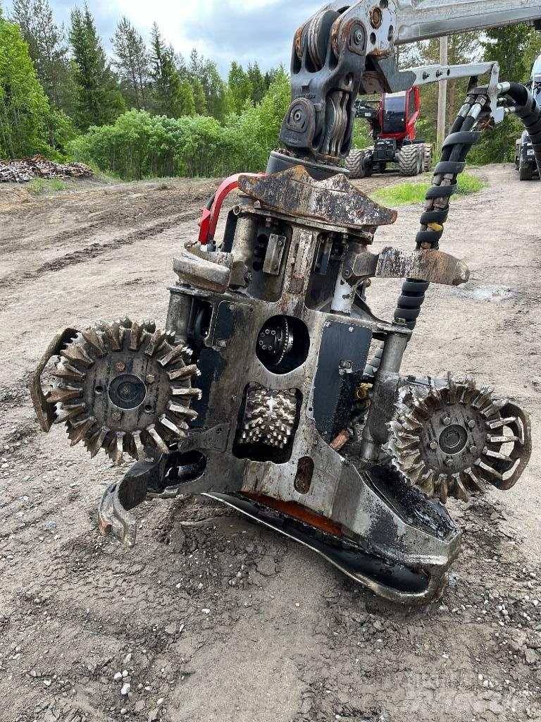 Komatsu 901 Харвестеры