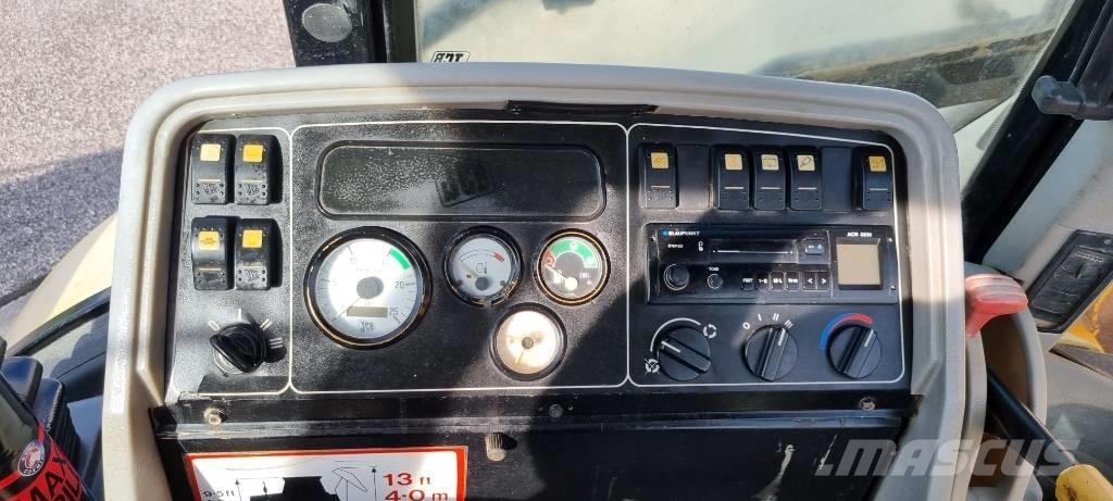 JCB 4 CX Экскаваторы-погрузчики