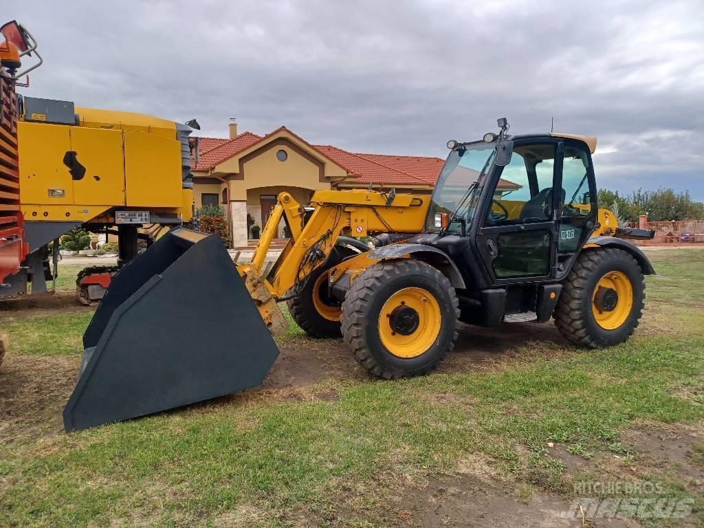 JCB 541-70 Сельскохозяйственные телескопические погрузчики