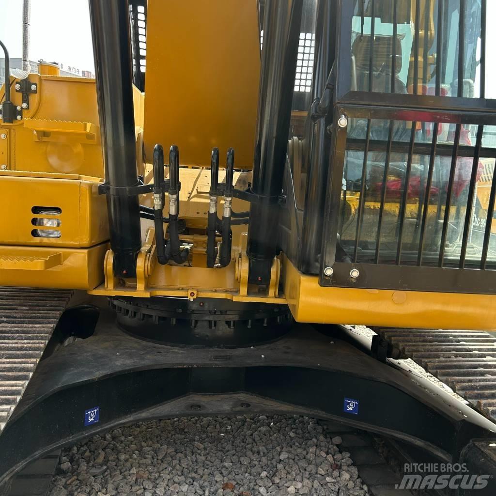 CAT 320 D Гусеничные экскаваторы