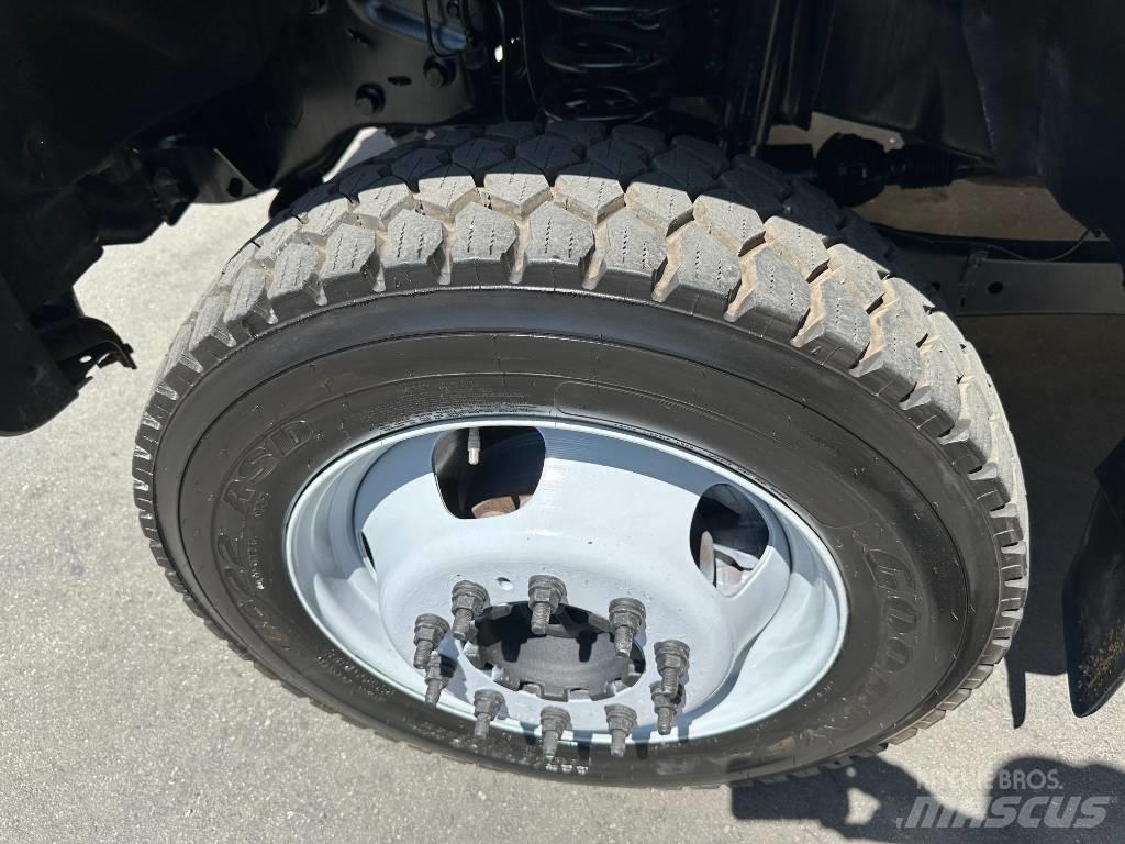 Ford F 550 SD Комбинированные дорожные машины