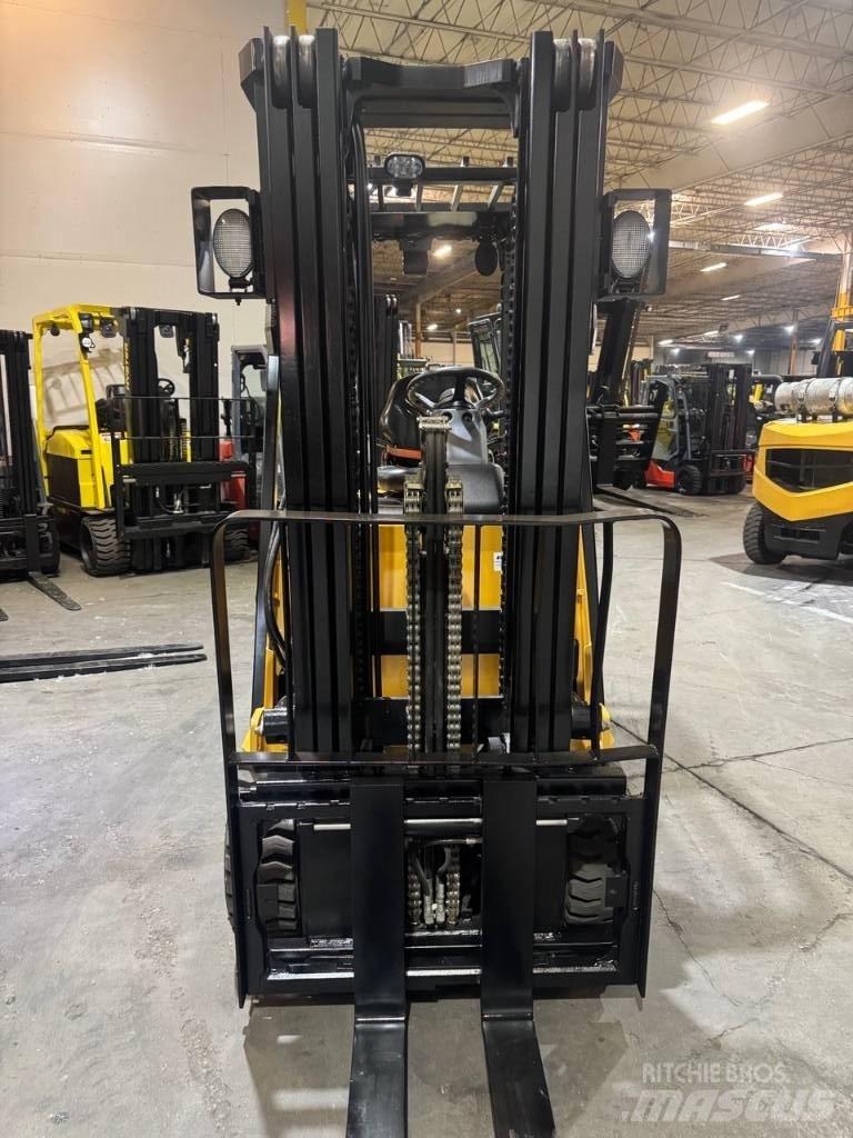 CAT EC30N2 Электропогрузчики