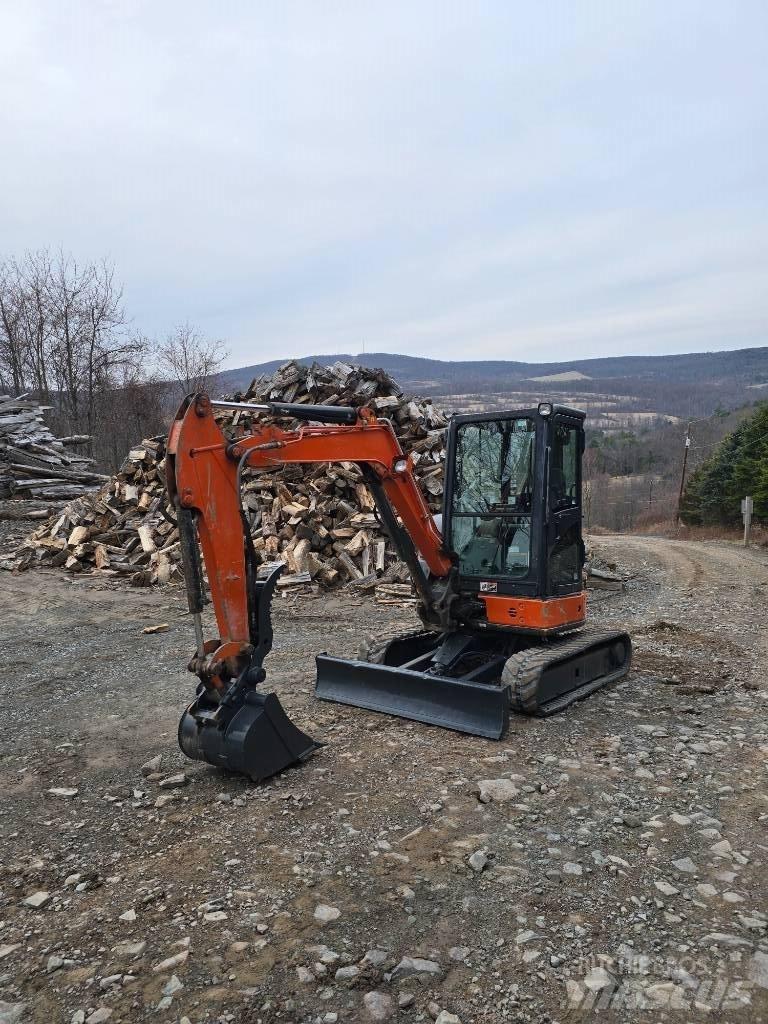 Hitachi ZX35 Мини-экскаваторы