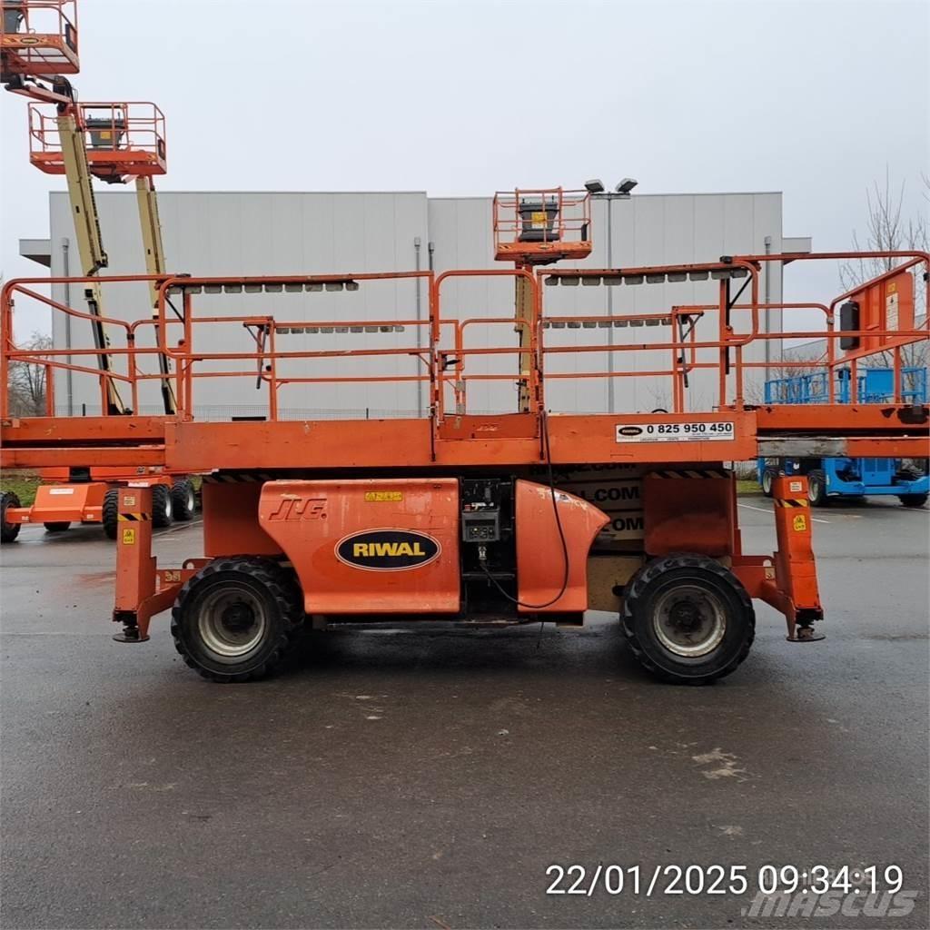 JLG 3394RT Ножничные подъемники