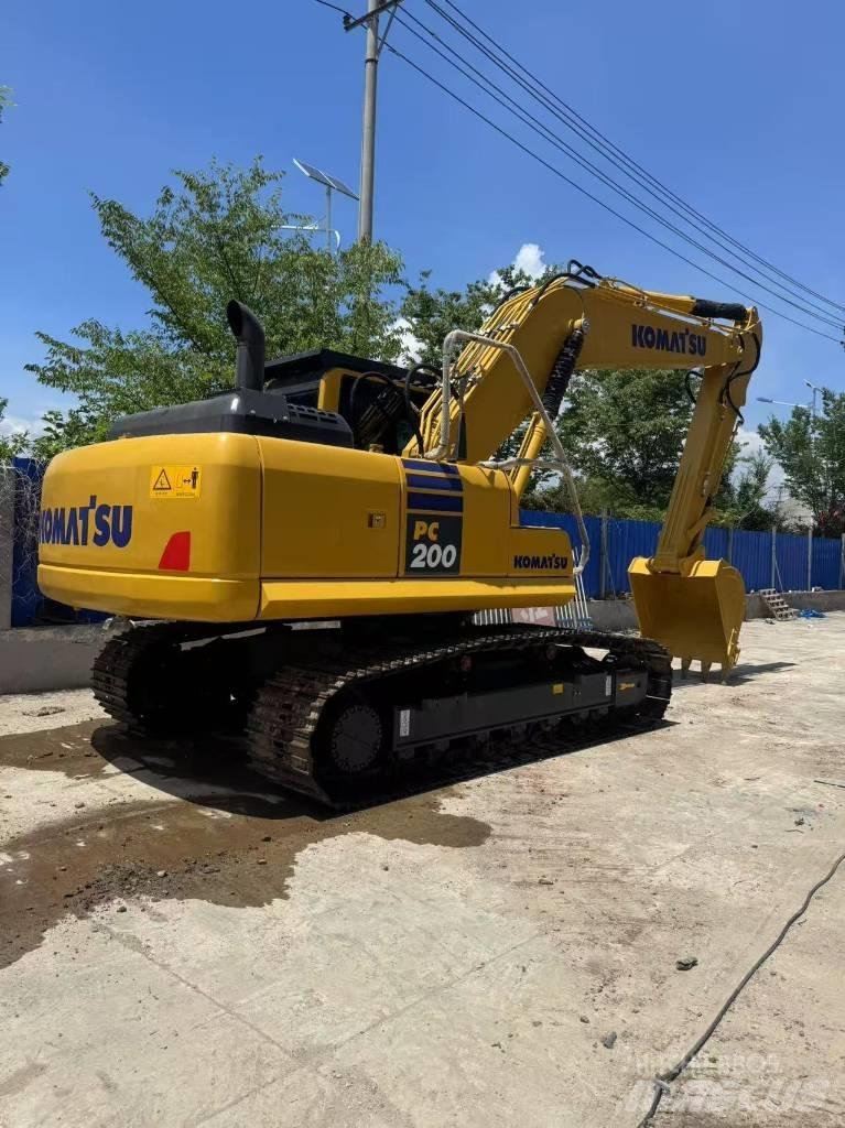 Komatsu PC 200 8N Гусеничные экскаваторы