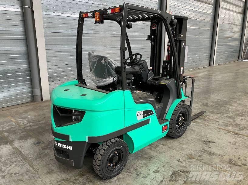 Mitsubishi FD25N3 Газовые погрузчики