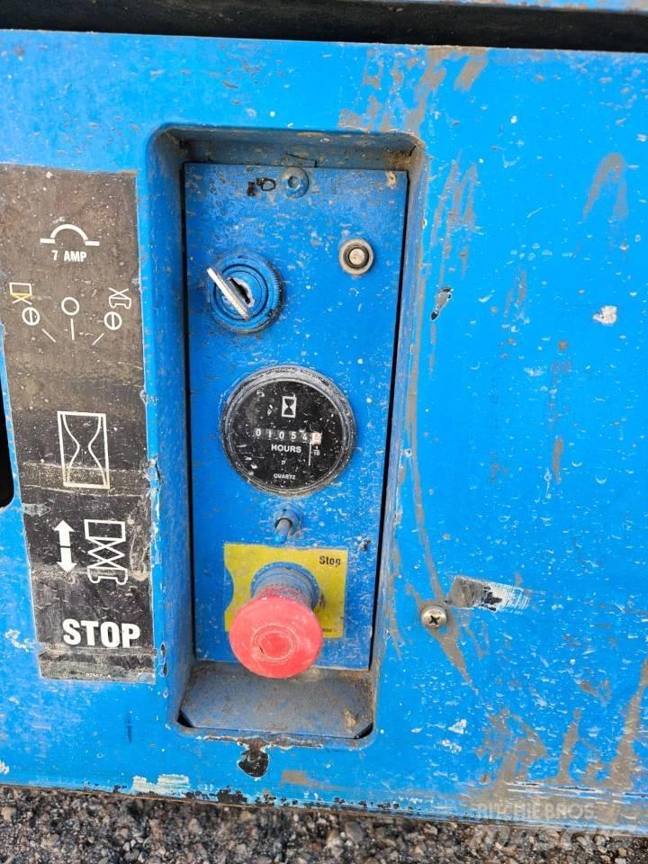 Genie GS 2646 Ножничные подъемники