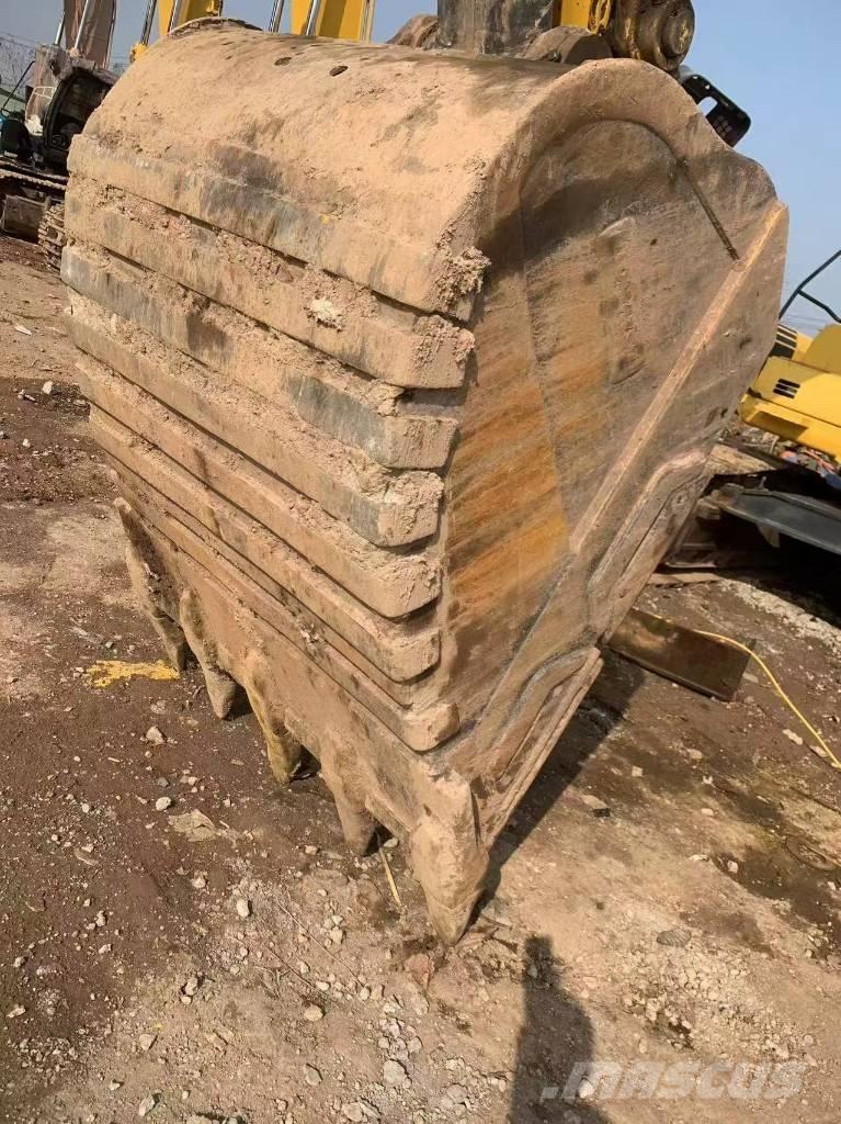 Komatsu PC 450-8 Гусеничные экскаваторы