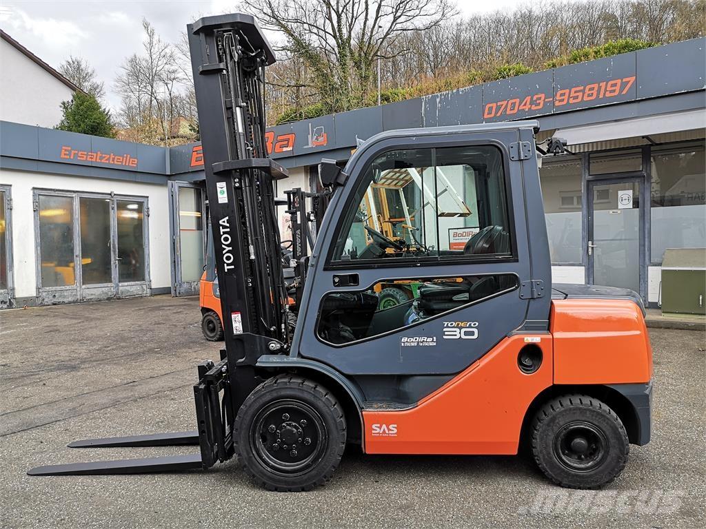 Toyota 02-8FDF30 Дизельные погрузчики