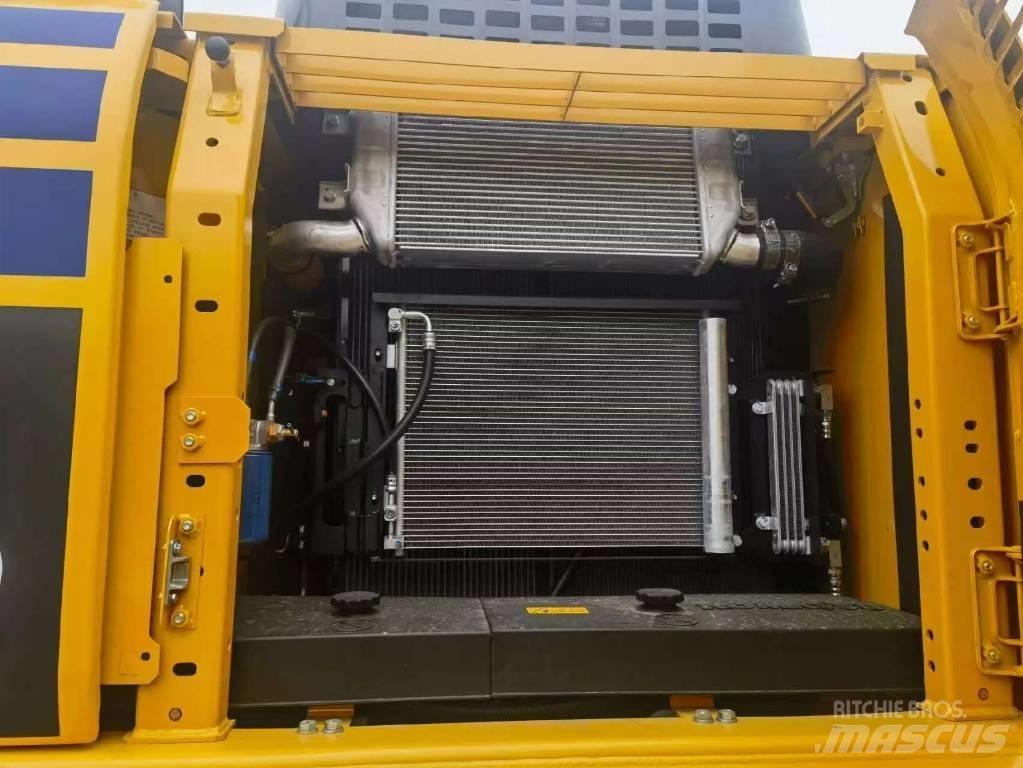 Komatsu PC 210 Гусеничные экскаваторы
