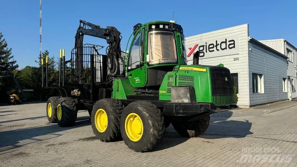 John Deere 1210 E Форвардеры