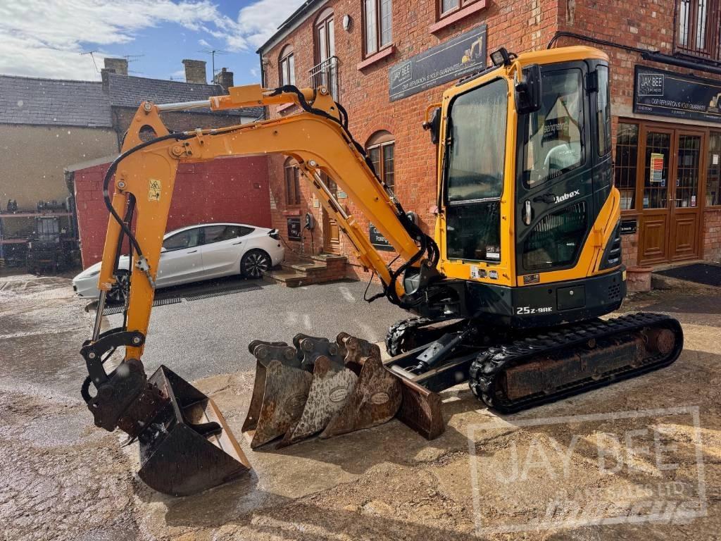 Hyundai R25Z-9 AK Мини-экскаваторы