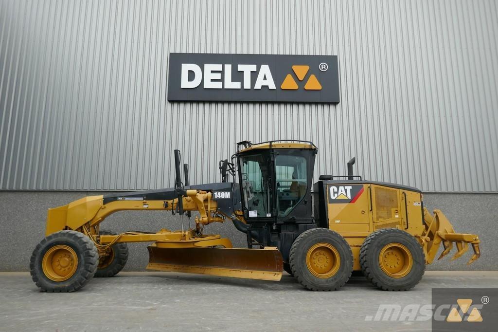 CAT 140M Грейдеры
