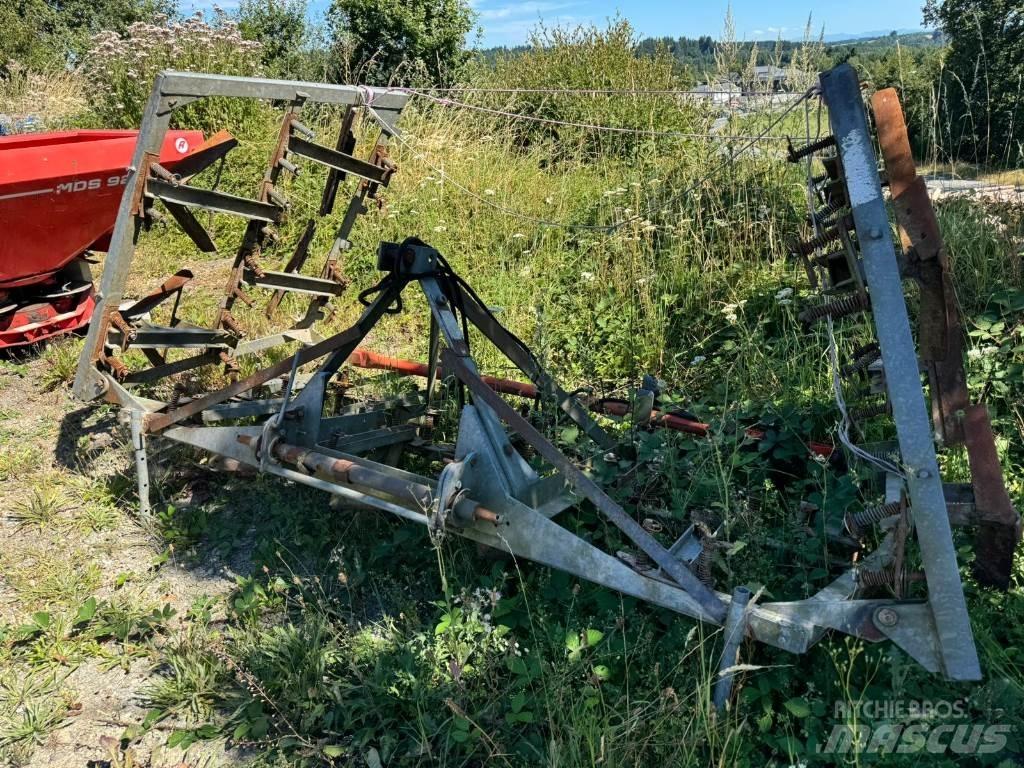  DOUCET RH7 Пружинные бороны