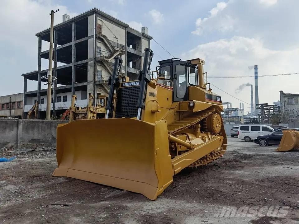 CAT D9N Гусеничные бульдозеры