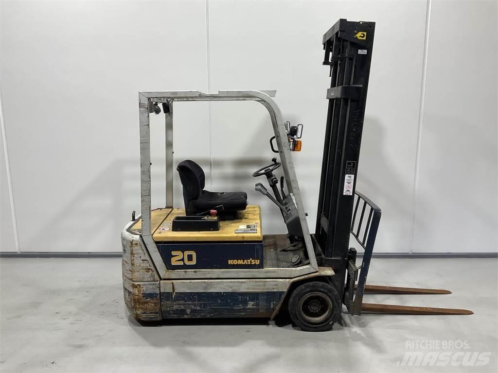Komatsu FB20M-2E Электропогрузчики