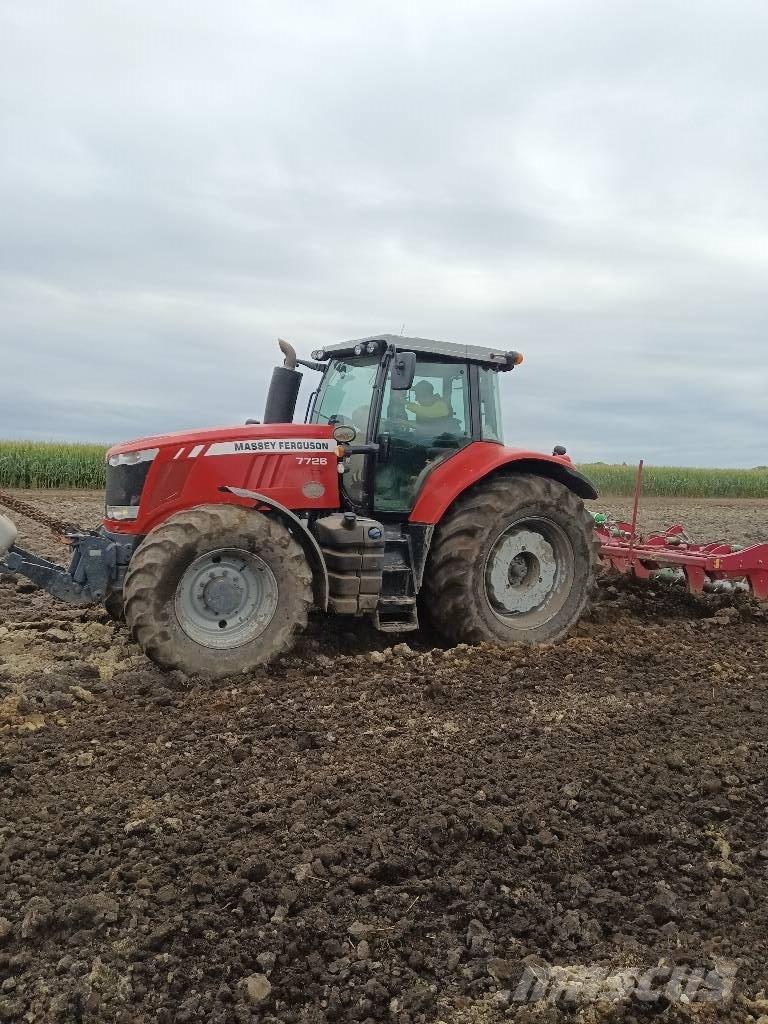Massey Ferguson 7726 Трактора