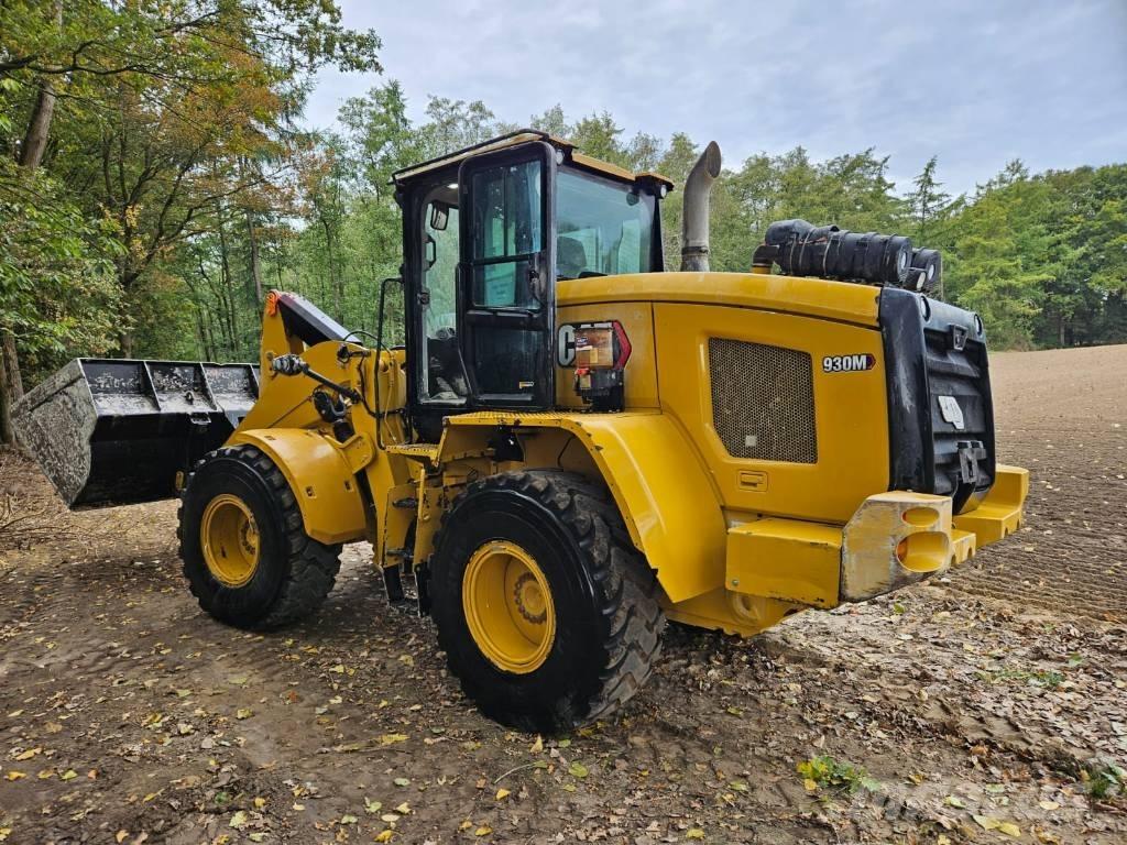 CAT 930 M Фронтальные погрузчики