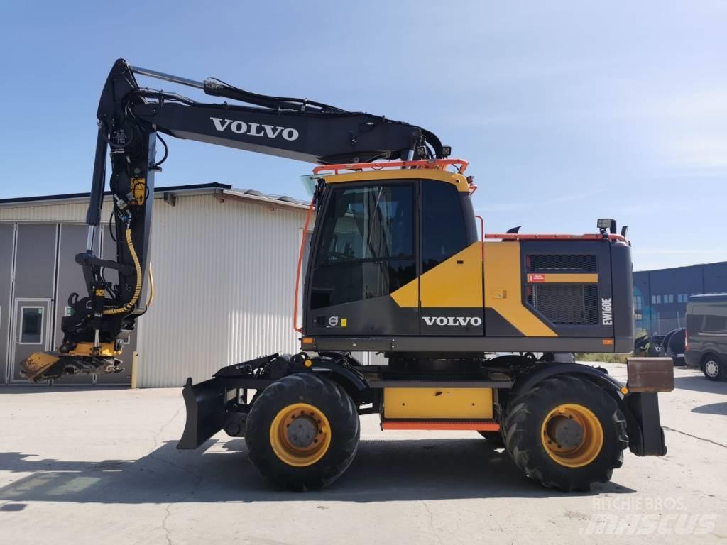 Volvo EW160E Колёсные экскаваторы