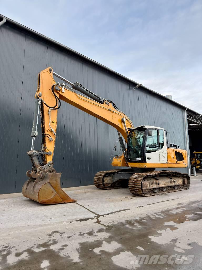 Liebherr R922 SLC Гусеничные экскаваторы